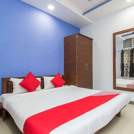 Oyo 17161 Hotel Mahalaxmi 乌贾因 外观 照片